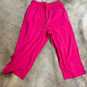 Bright pink Capris